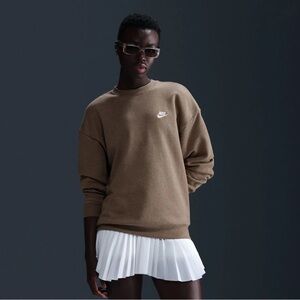 NWT Nike Club Fleece Crewneck Sweater Khaki Brown Large